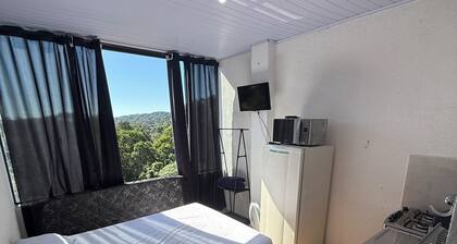 Comfortable studio apartment in Serra Cantareira.