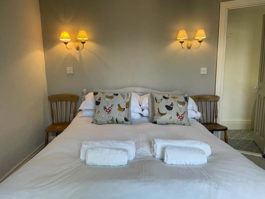 Comfort Double Room | Iron/ironing board (on request), free WiFi
