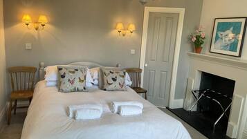 Comfort Double Room | Iron/ironing board, free WiFi