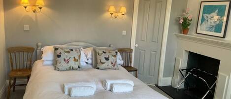 Comfort Double Room | Iron/ironing board, free WiFi