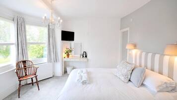 Chambre Double Confort | Fer et planche à repasser, Wi-Fi gratuit