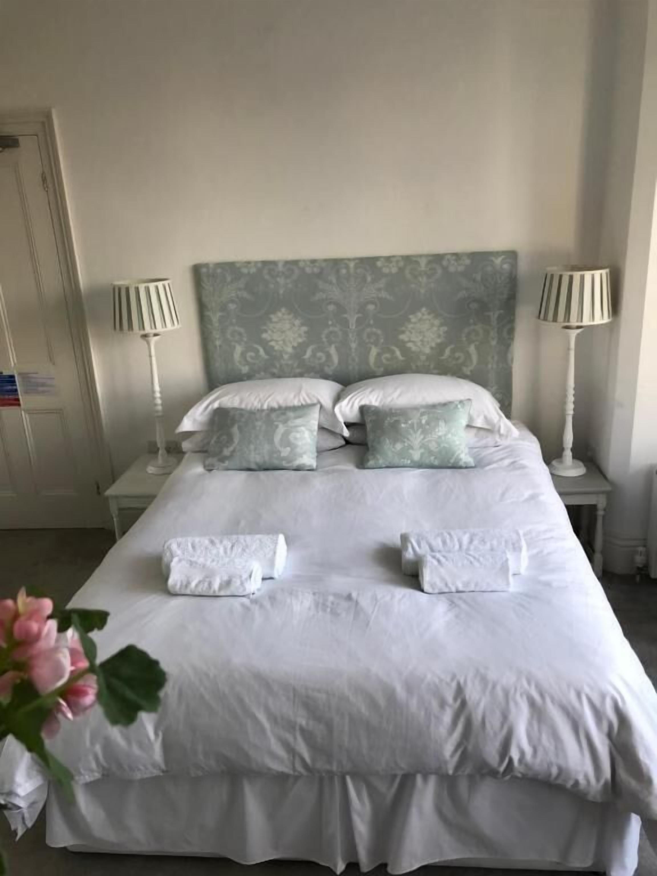 Kamar Double Comfort | Setrika/meja setrika dan Wi-Fi gratis