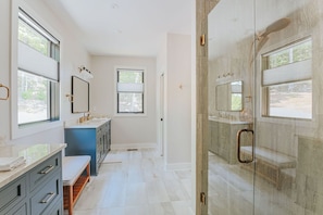 Bathroom - Forever Farm: Luxury House w/ Mtn Views (Faber)