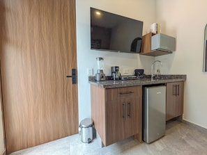 Comfort Studio, 1 Queen Bed | Interior - Casa Heredia (Guadalajara)