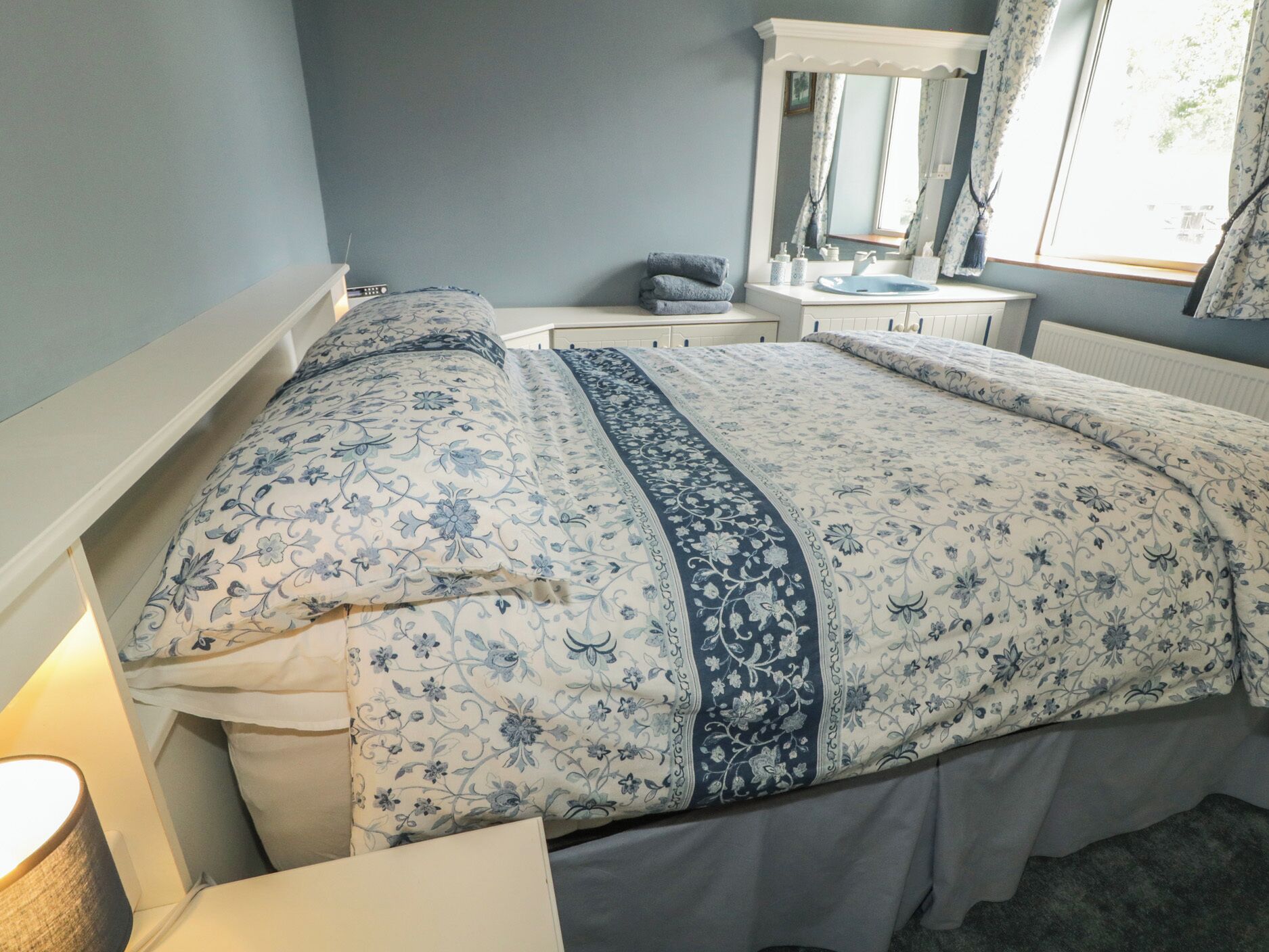 4 slaapkamers, gratis wifi, individueel gedecoreerd