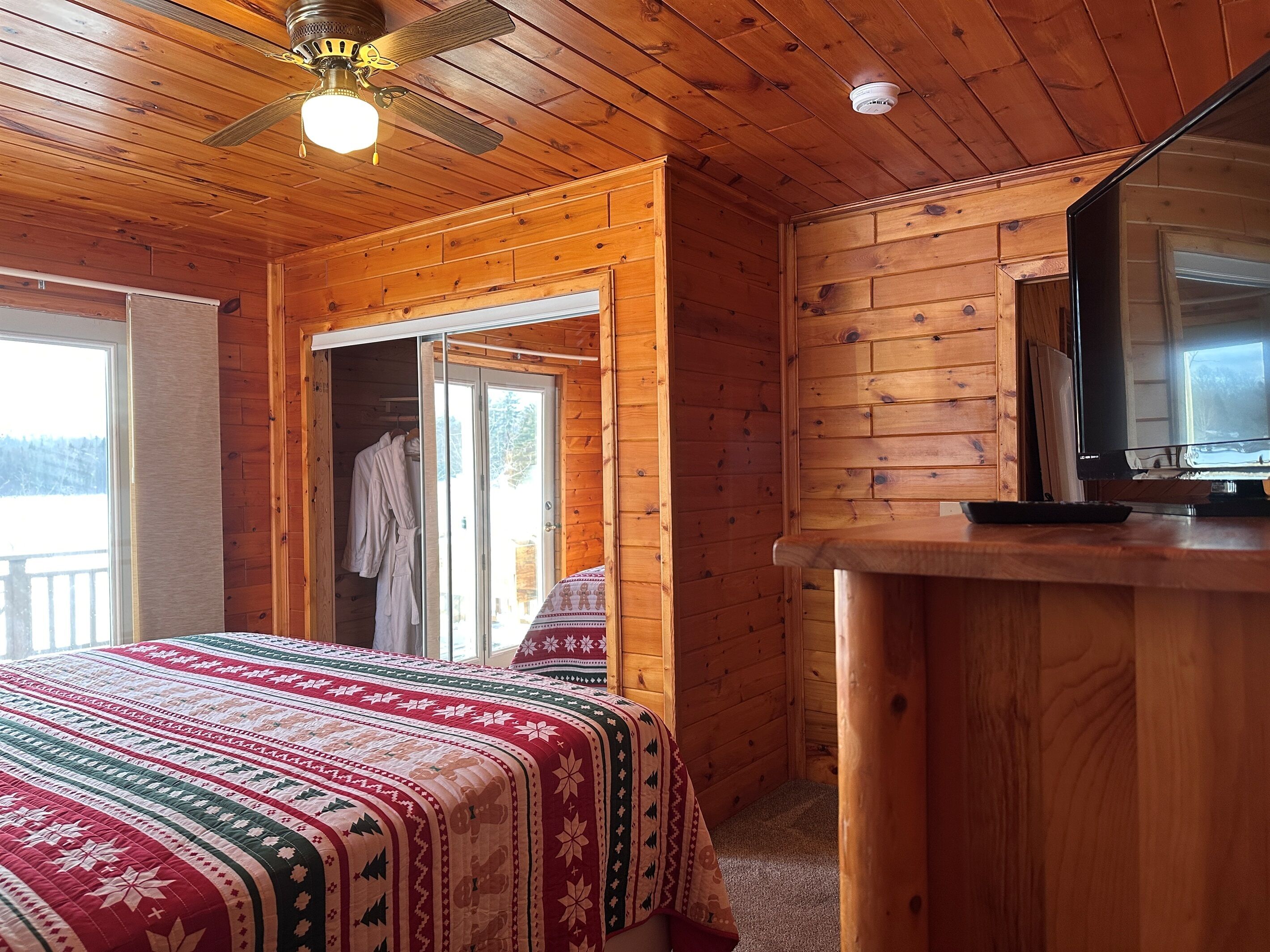 3 bedrooms, free WiFi, bed sheets