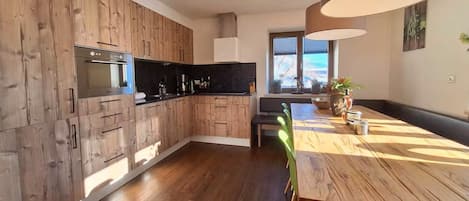 House | Dining