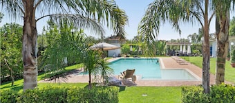 Room 'Doppia' with Shared Pool, Wi-Fi and Air Conditioning