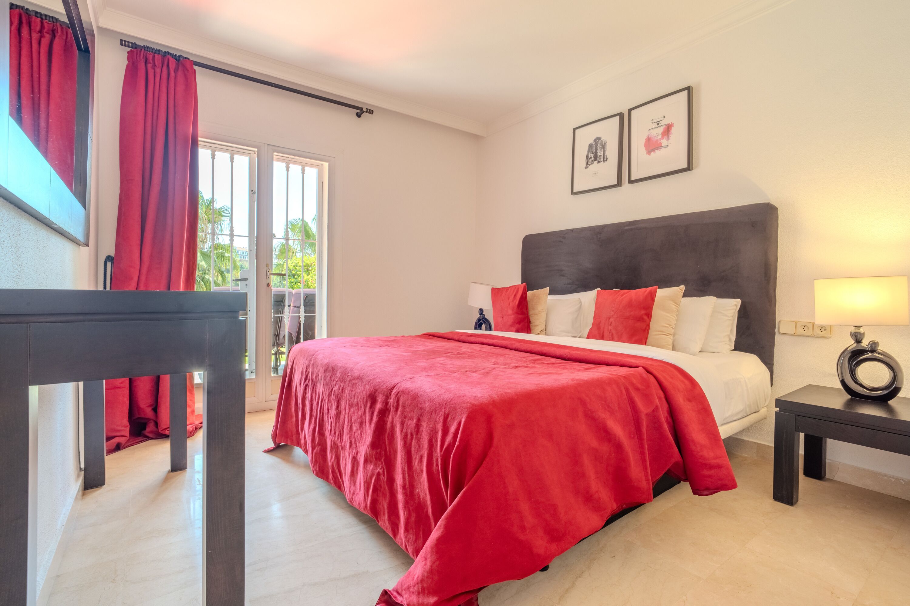 Apartment (3 Bedrooms) | 3 bedrooms, desk, iron/ironing board, cots/infant beds