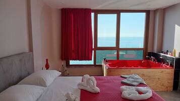 Family Suite, Sea View | Free WiFi