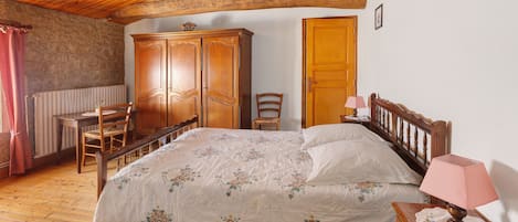 1 bedroom, WiFi, bed sheets