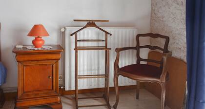 Chambre d’hôtes « Les Lauriers » avec terrasse partagée, jardin partagé et Wi-Fi