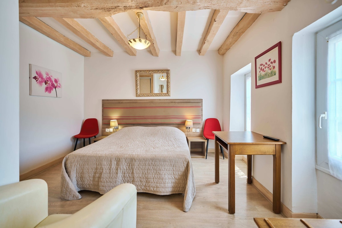 Wifi gratis y ropa de cama