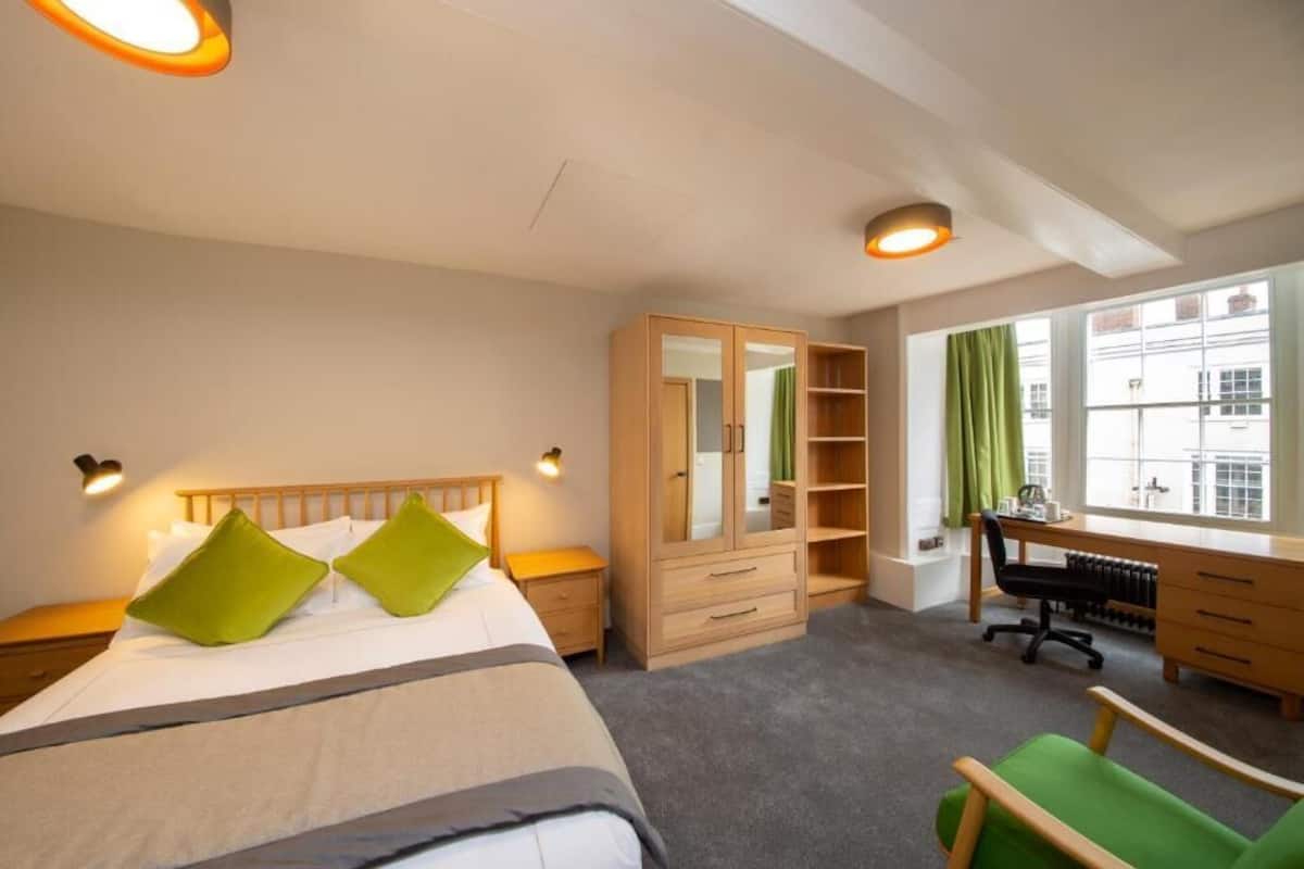 Superior Double Room, City View | Desk, laptop workspace, iron/ironing board, free WiFi