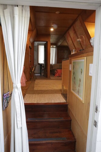 Amazing Topanga rental with AC, located 15 min to Topanga Beach