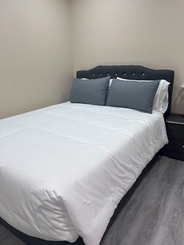 View And Suite - Queen Bed & Bathroom - Los Ángeles
