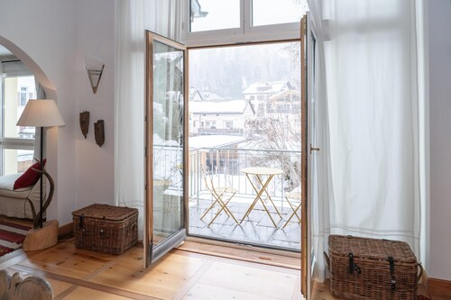 Residenza Alpenrose 61 – Elegant duplex flat with sauna and views of the Corvats