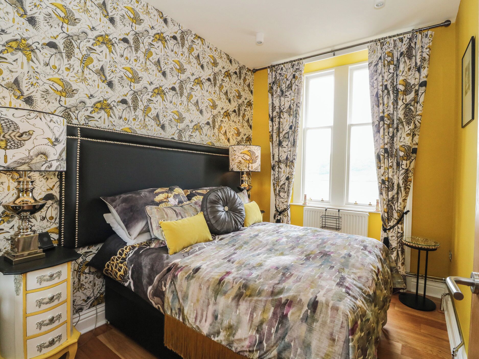2 bedrooms, individually decorated, individually furnished, free WiFi