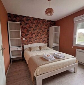 Room - Charming T3 Trébeurden with terrace, close to beaches and shops (Trébeurden)