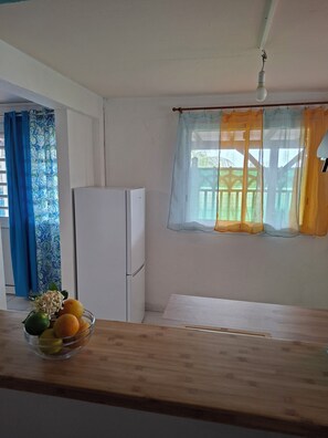 Interior - Le Cocon de Ducos. Charming, independent, air-conditioned T2 apartment in the heart of Martinique. (Ducos)