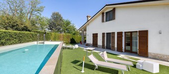 Villa 'In Langa' avec vue montagne, piscine privée et Wi-Fi