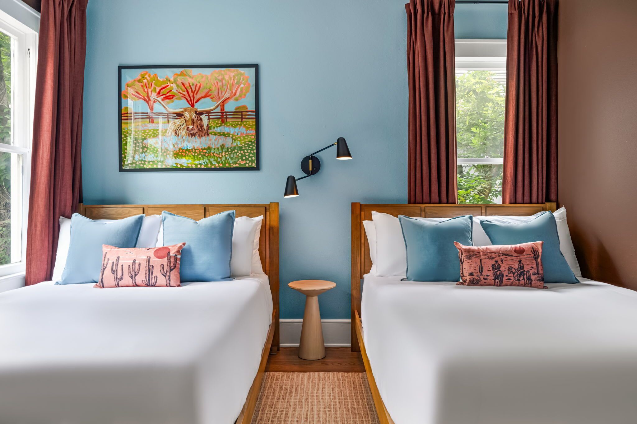 5 bedrooms, desk, iron/ironing board, free WiFi