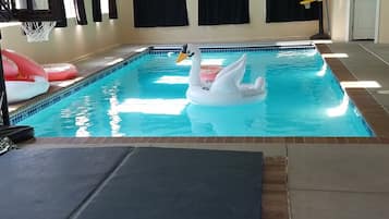 Piscine couverte, piscine chauffée