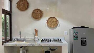 Fridge, stovetop, cookware/dishes/utensils