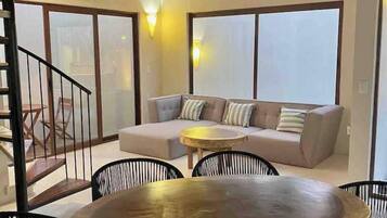 Habitación doble de lujo, vista al jardín | Interior