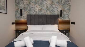 Double Room | Desk, laptop workspace, free WiFi