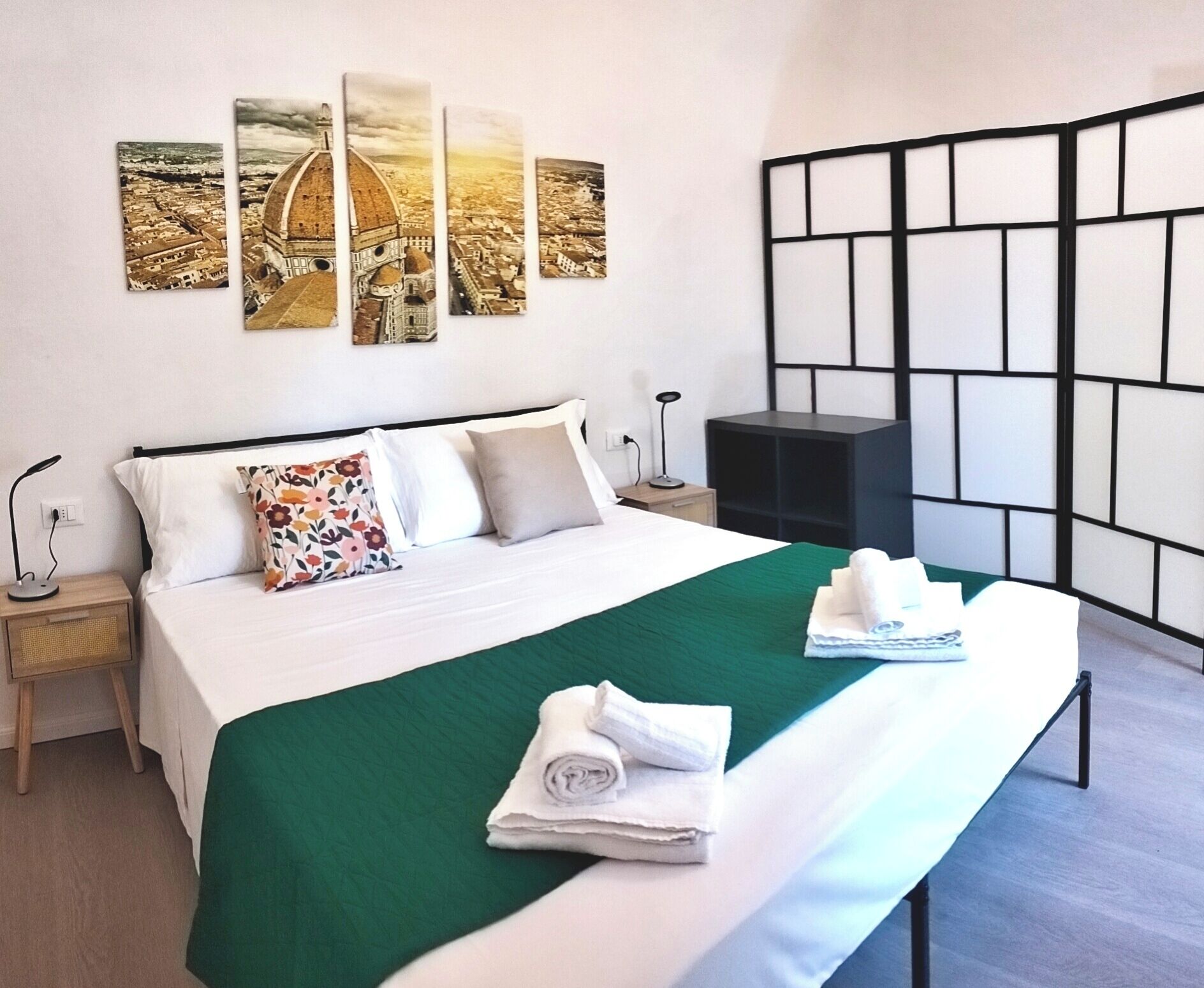 2 dormitorios, tabla de planchar con plancha, wifi gratis y ropa de cama
