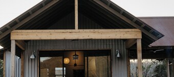 Secluded Ranch Stay up to 4 | Near Garner State Park and few steps to Frio River