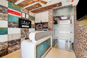 House | Reception