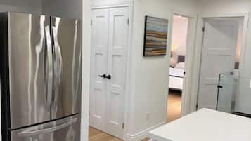 2 bedrooms, iron/ironing board, WiFi (free), bed sheets