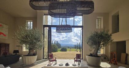 Bastide Hedone in Luberon 9bed 9bath outdoor and indoor pool 24 sleeps