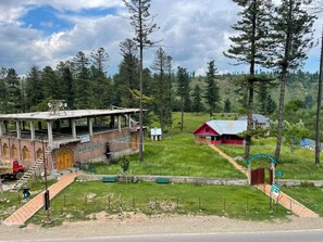 Deluxe Double Room, Balcony, Mountain View | Exterior - Khen Pahar Restaurant and Stay Inn Hotel (Shopian)