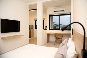 Basic Studio | Iron/ironing board (on request), WiFi (free) - Ino Plaza Cocody (Abidjan)
