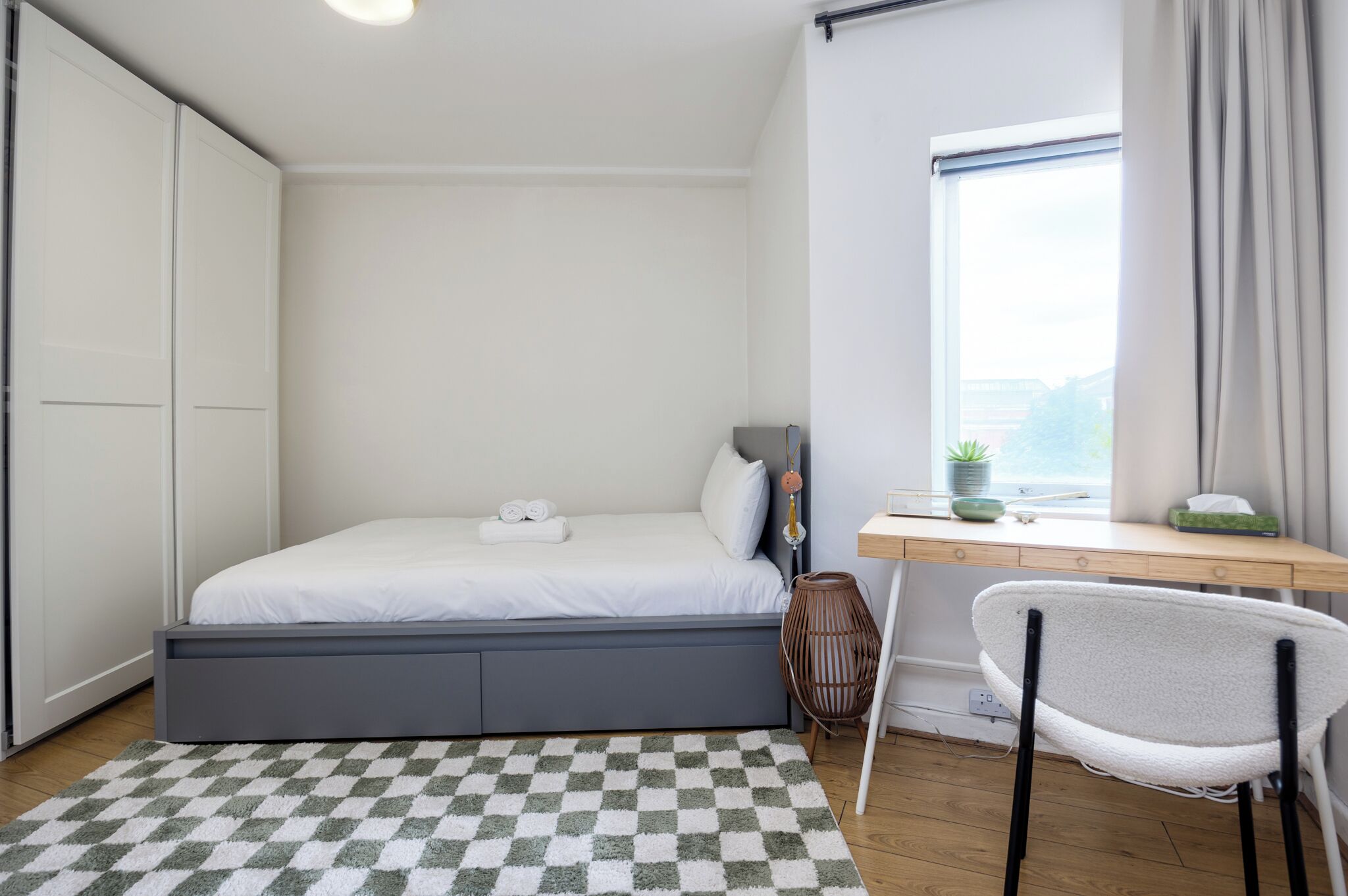 2 bedrooms, iron/ironing board, free WiFi, bed sheets