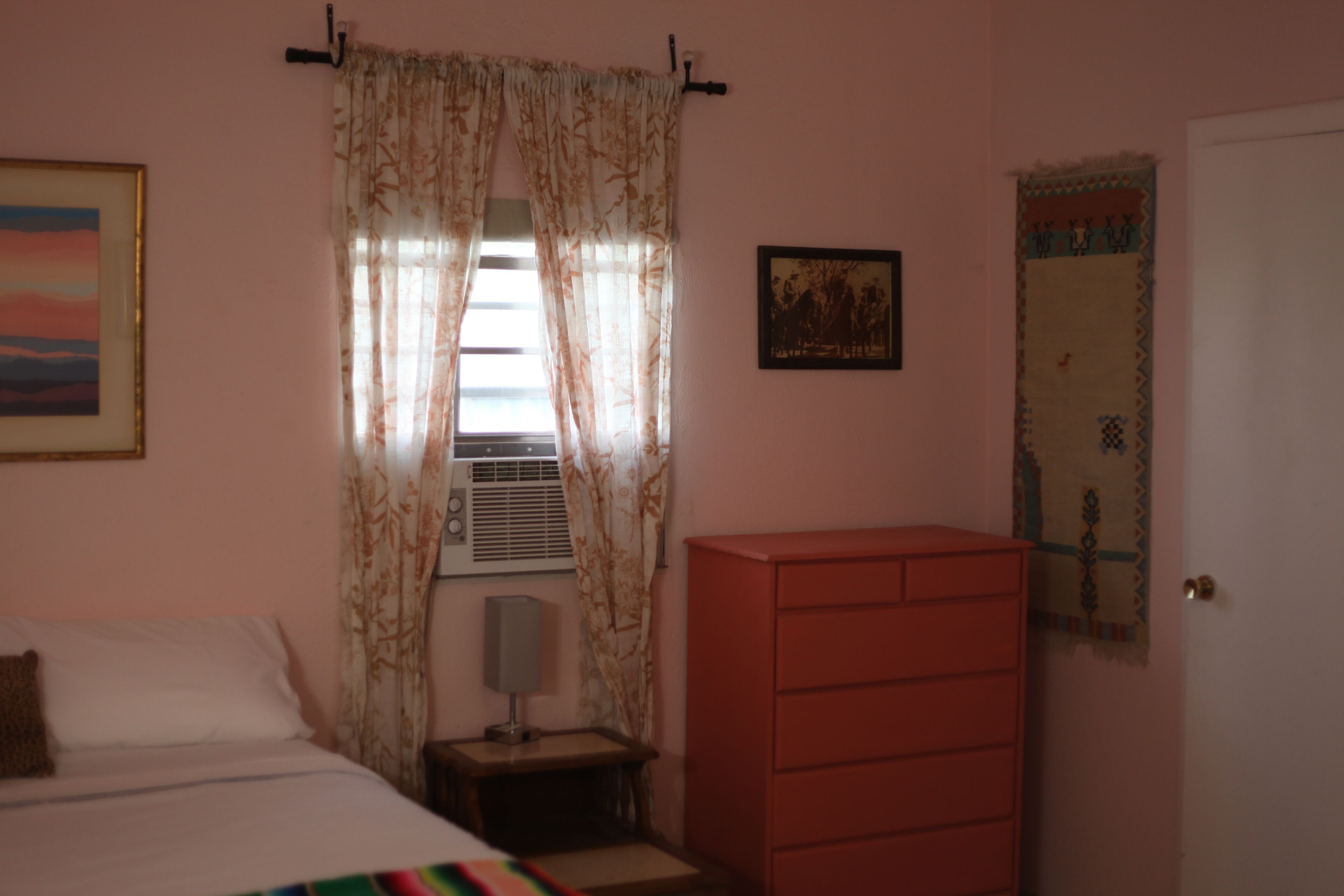 1 bedroom, internet, bed sheets