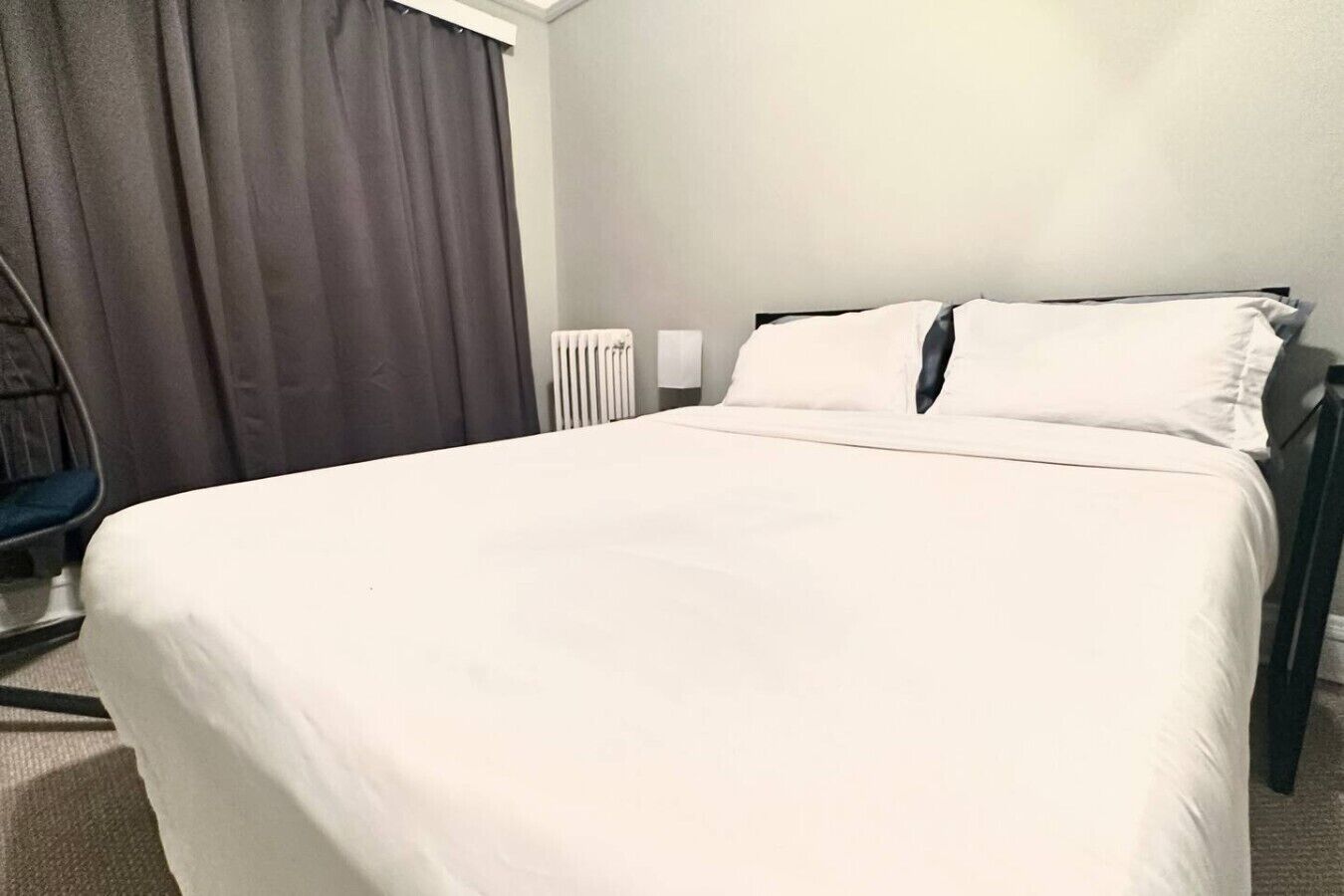 1 slaapkamer, een bureau, een strijkplank/strijkijzer, gratis wifi