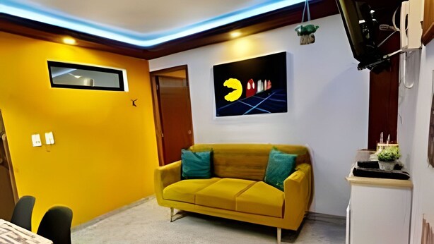 Unclassified image, 1 of 23, button - RETRO PACMAN 403 (Medellín)