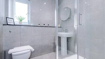 House | 2 bedrooms, Internet