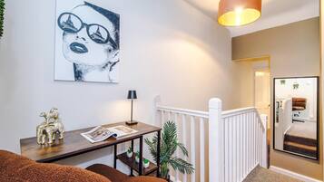 House | 3 bedrooms, high-speed internet