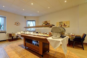 Dining - Hotel Ambassador (Düsseldorf)