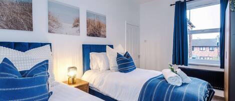 House | 4 bedrooms, Internet