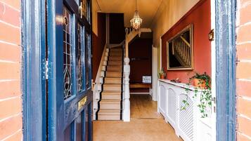 House | 4 bedrooms, high-speed internet