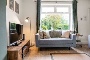 House | 3 bedrooms, high-speed internet
