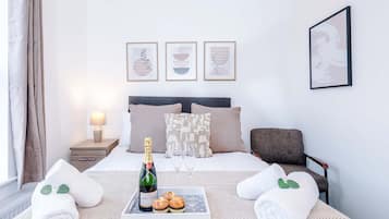 House | 6 bedrooms, Internet
