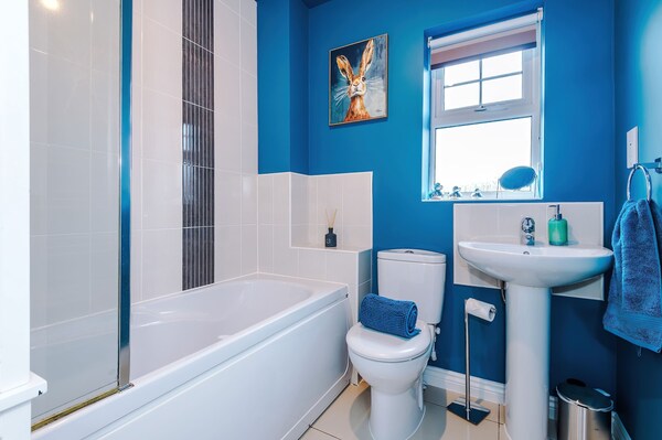 Spacious 3 Bed In Northwich Perfect For Groups - Northwich