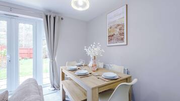 House | 3 bedrooms, Internet